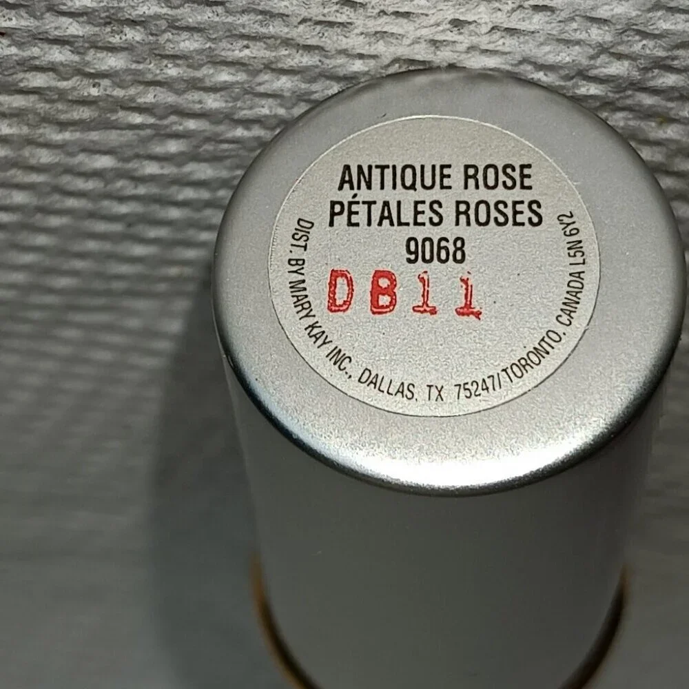 2 New Mary Kay Antique Rose Signature Lipsticks - Picture 2 of 4
